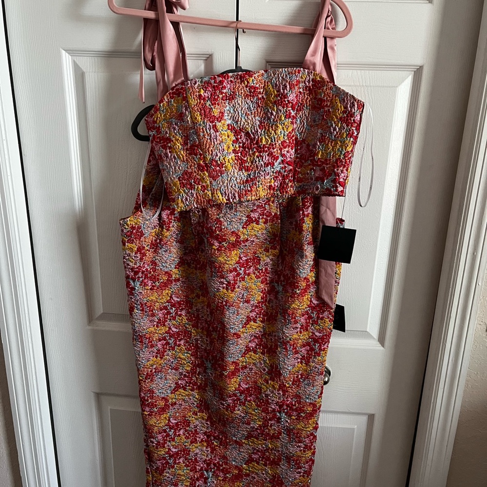 Floral Two-Piece Midi Dress with Pink Tie Straps - Picture 5 of 6